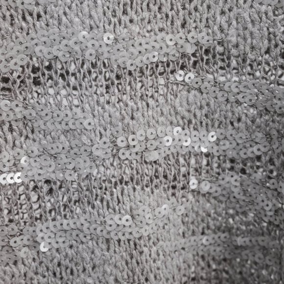 Brunello Cucinelli SS/22 Grey Sequin-Embellished Knitted Cropped Jumper - Picture 8 of 11